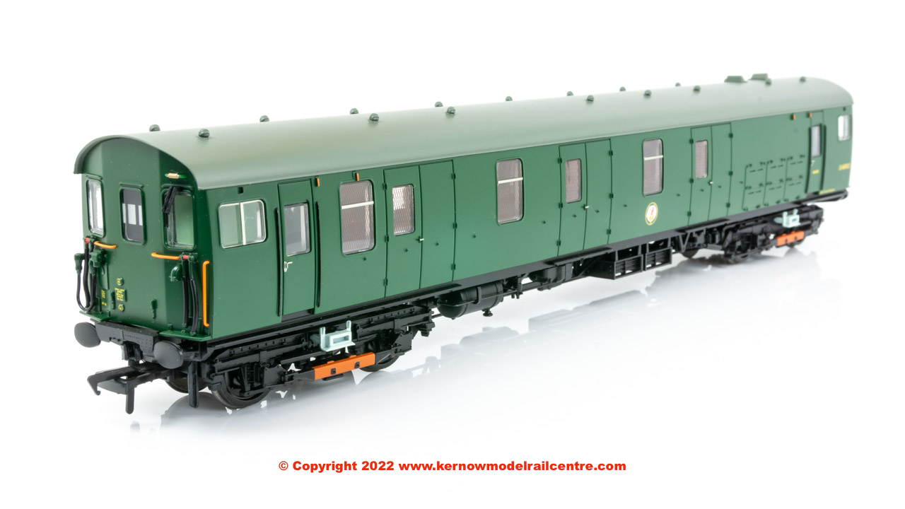 31-265A Bachmann Class 419 Motor Luggage Van MLV number S68002 in BR (SR) Green - Era 5.